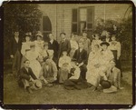 Stetson Students in front of Holmes Hall