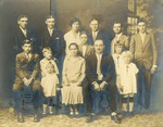 The family of Joseph Mikler, 1928 (Studio photo)