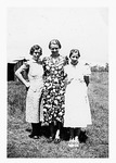 Helen Dinda Wallace with Mary Mikler and Anna Mikler, c.1930s, Black and White