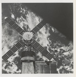 Overhead View of Skylab During Final Fly-Around Over Ocean